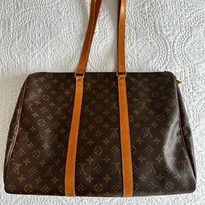 LOUIS VUITTON Sac
Flanerie 45
Monogram Shoulder Bag